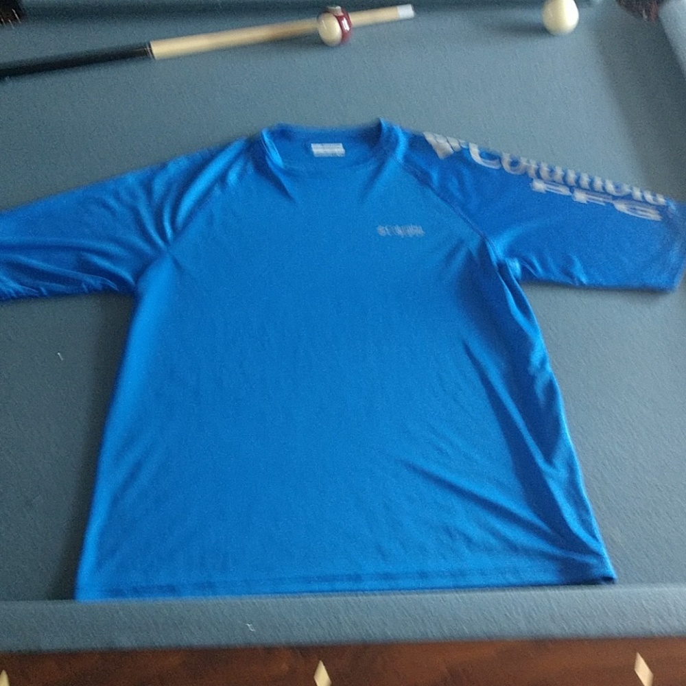 Columbia Omni shade shirt